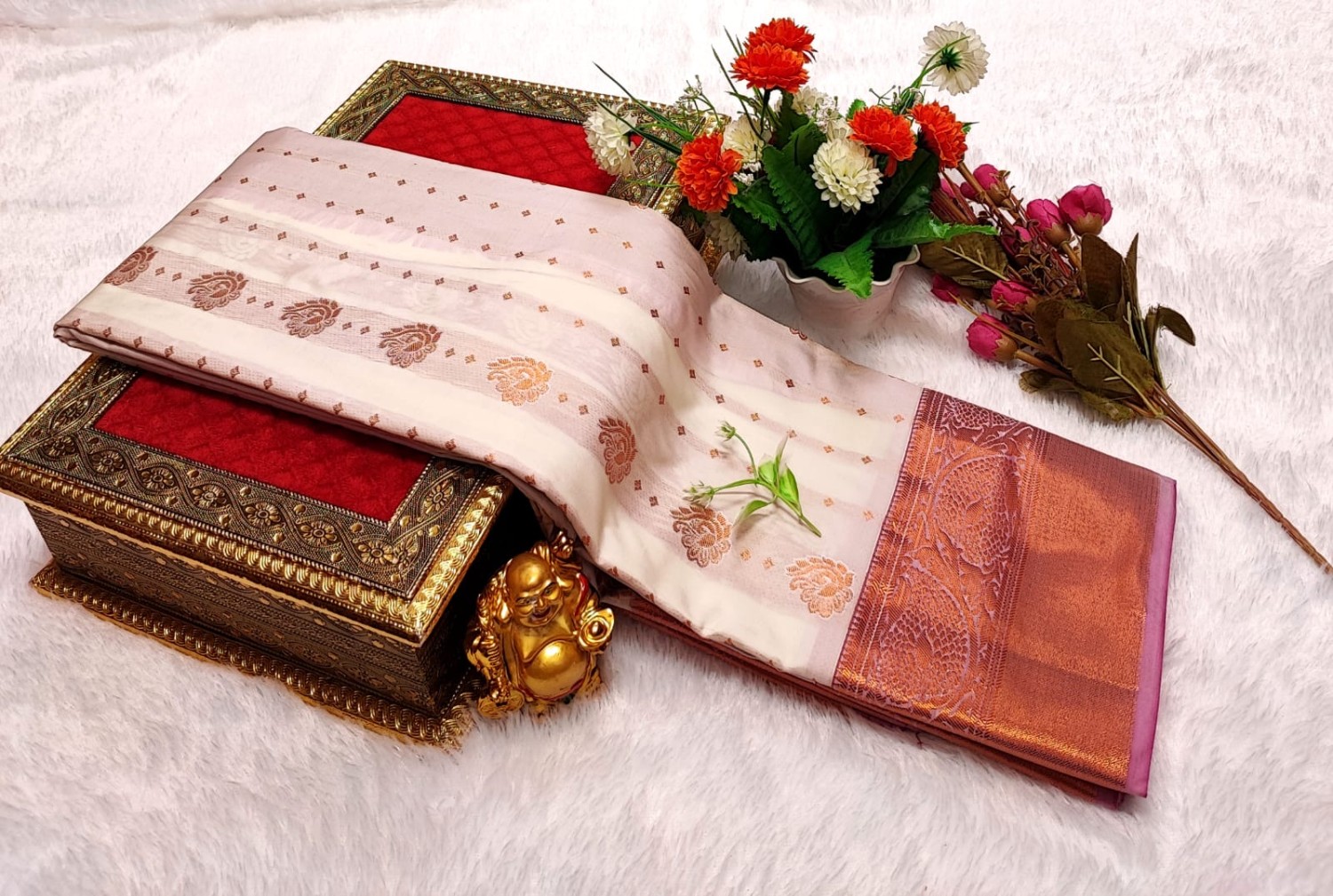 Border Soft Silk