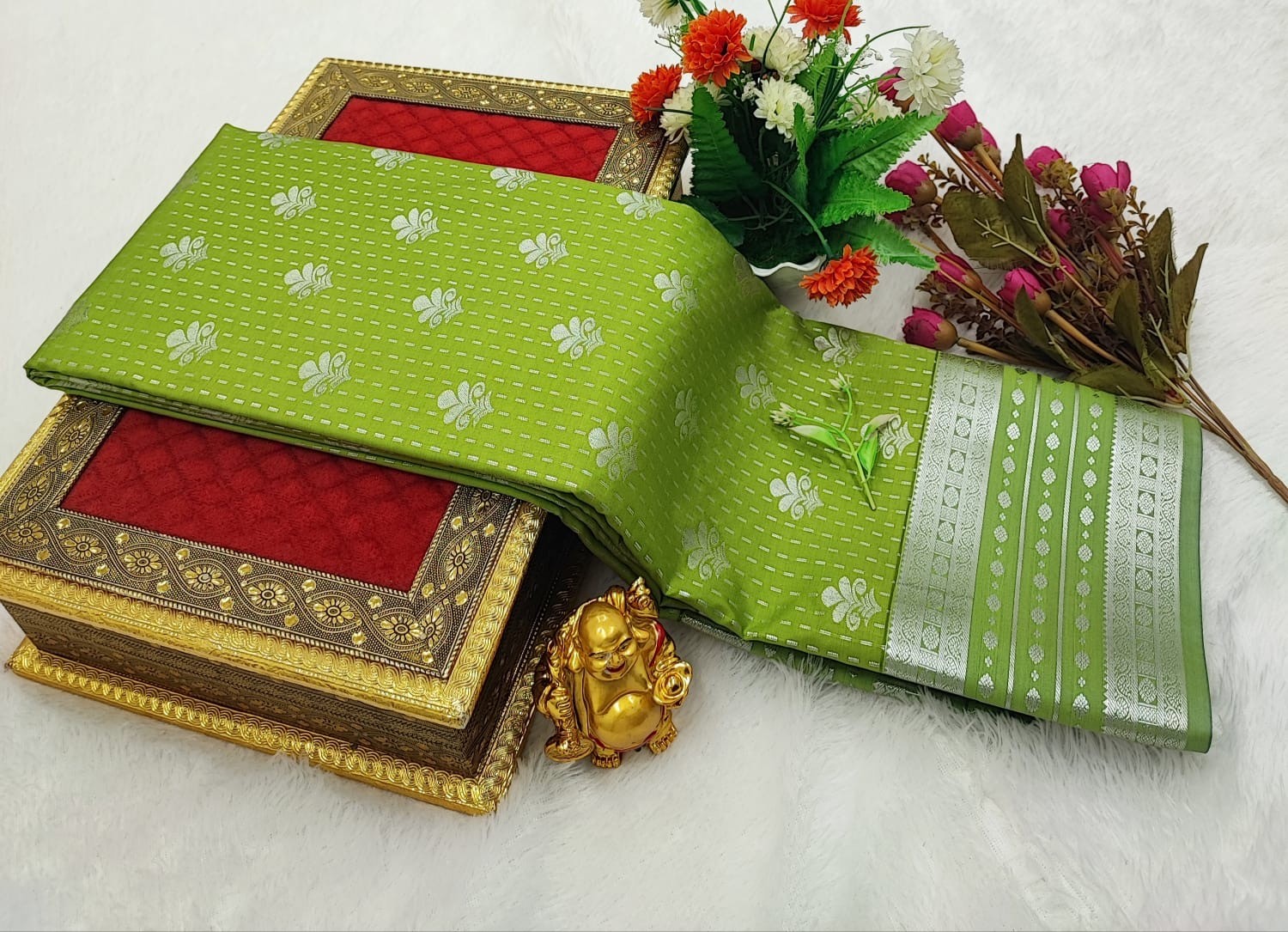 Border Soft Silk