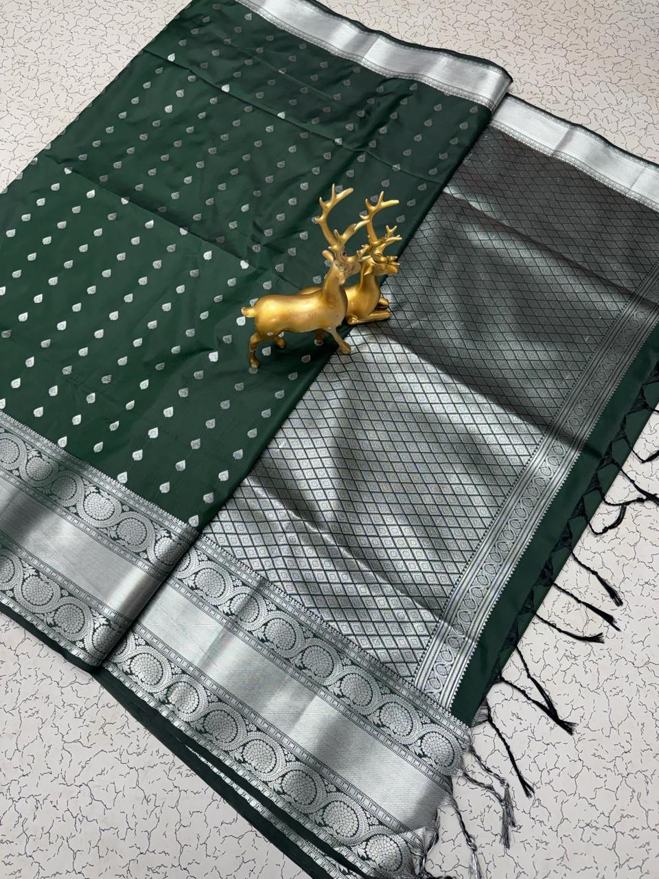 Border Soft Silk