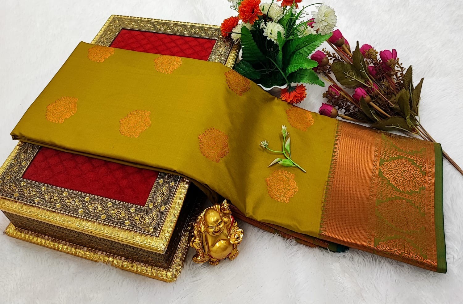 Border Soft Silk