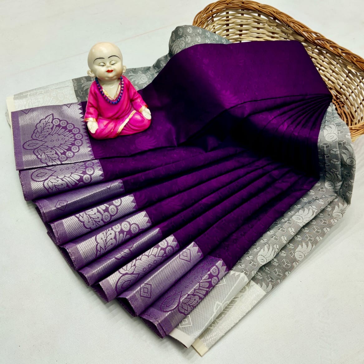 3D Embossed Pattu