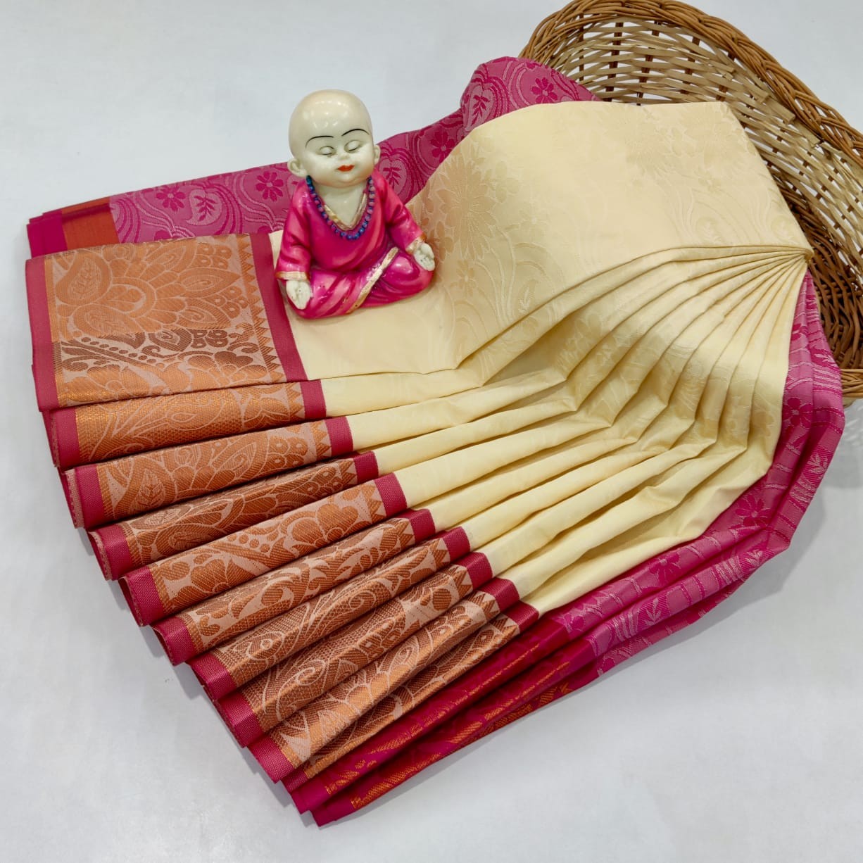 3D Embossed Pattu