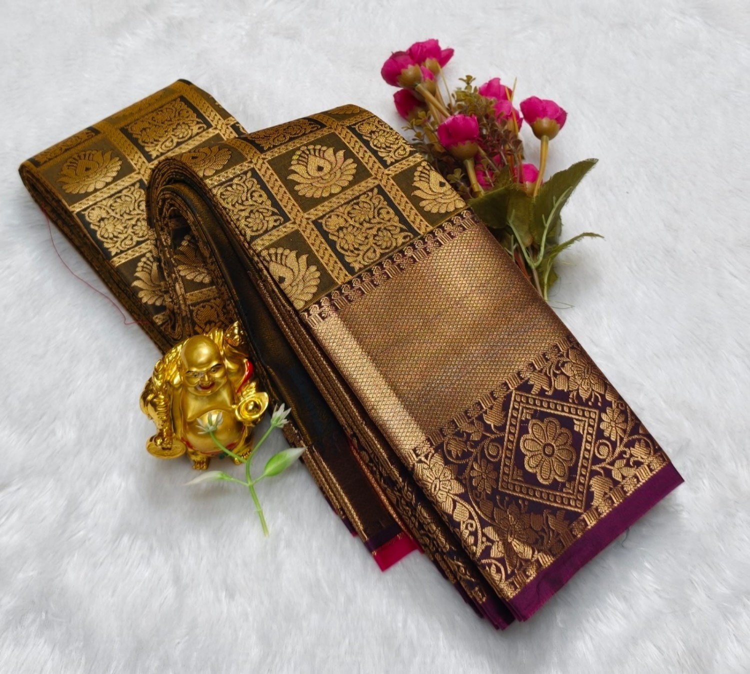 Samuthrika Pattu Sarees
